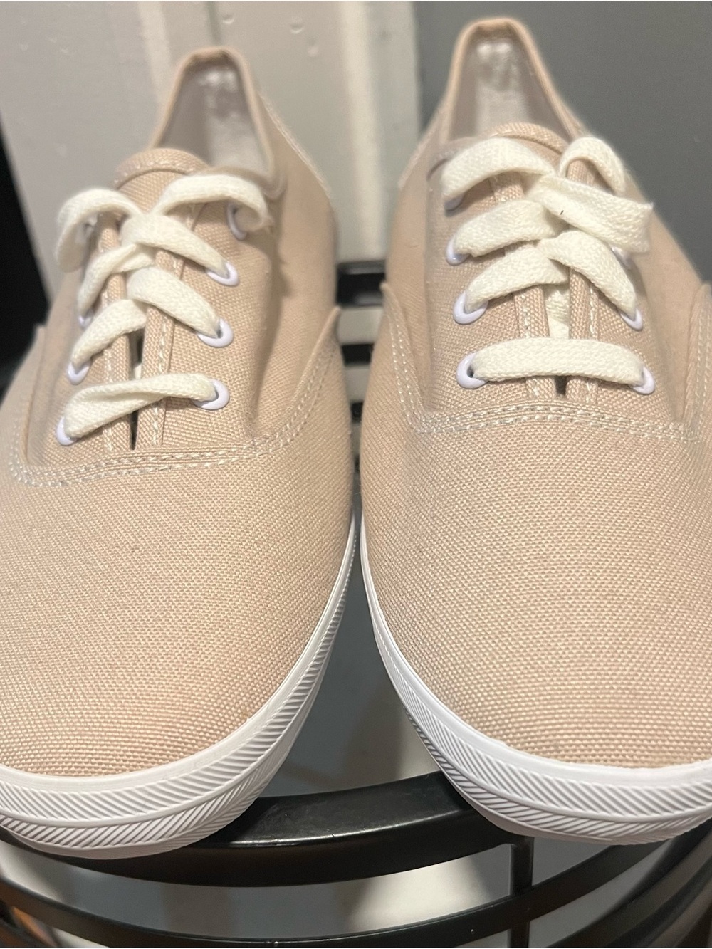 Keds Canvas Sneakers in Beige with White Accents size 9 women NEW - Picture 2 of 12